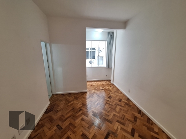 Apartamento para alugar com 3 quartos, 110m² - Foto 8