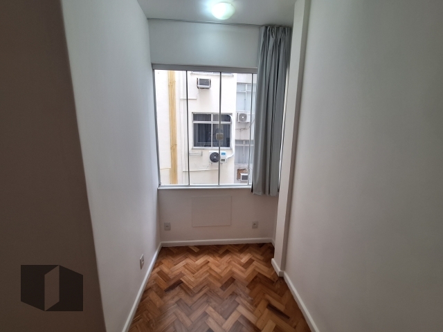 Apartamento para alugar com 3 quartos, 110m² - Foto 9