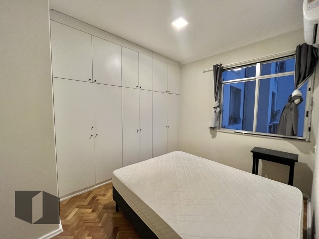 Apartamento para alugar com 3 quartos, 120m² - Foto 11