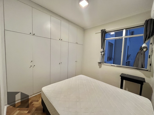 Apartamento para alugar com 3 quartos, 120m² - Foto 12