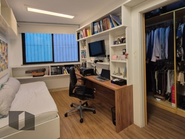 Apartamento à venda com 4 quartos, 179m² - Foto 19