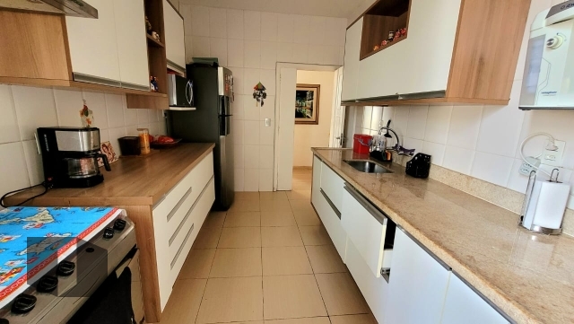 Cobertura à venda com 3 quartos, 200m² - Foto 30