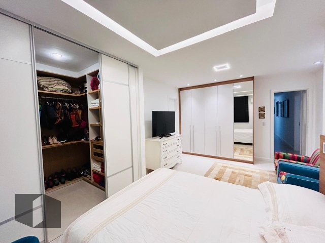 Apartamento à venda com 4 quartos, 182m² - Foto 8