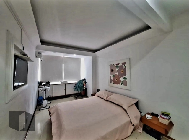 Apartamento à venda com 3 quartos, 167m² - Foto 9