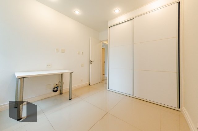 Apartamento à venda com 4 quartos, 116m² - Foto 19