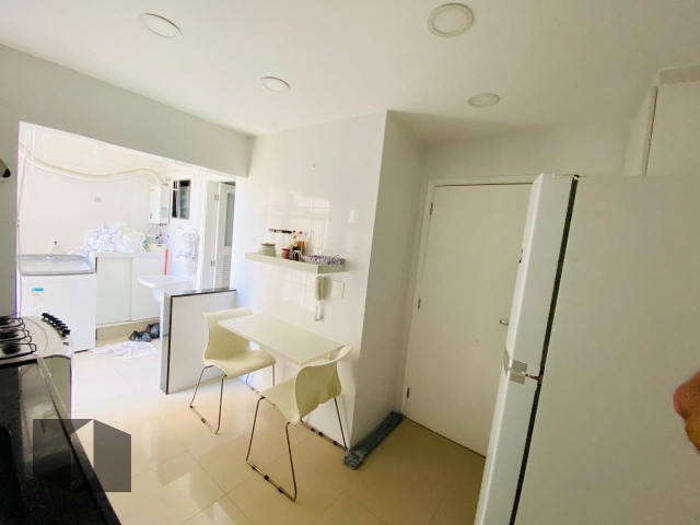 Apartamento à venda com 2 quartos, 94m² - Foto 16