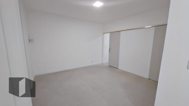 Apartamento à venda com 2 quartos, 43m² - Foto 1