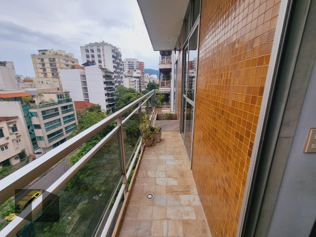 Apartamento para alugar com 3 quartos, 97m² - Foto 10