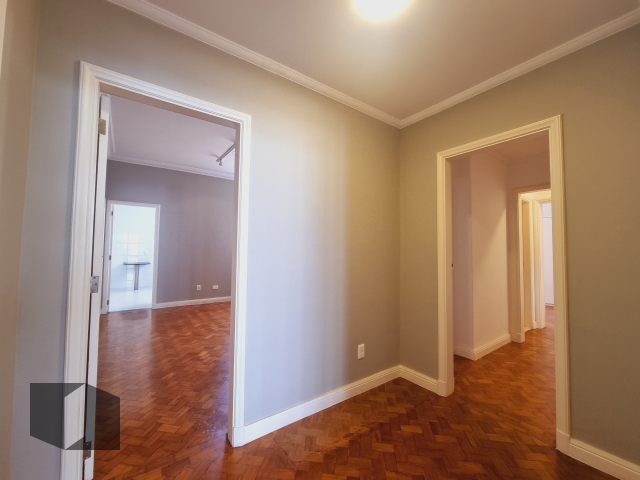 Apartamento à venda com 3 quartos, 156m² - Foto 8