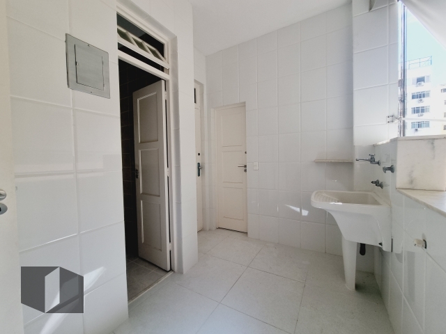 Apartamento à venda com 3 quartos, 156m² - Foto 33