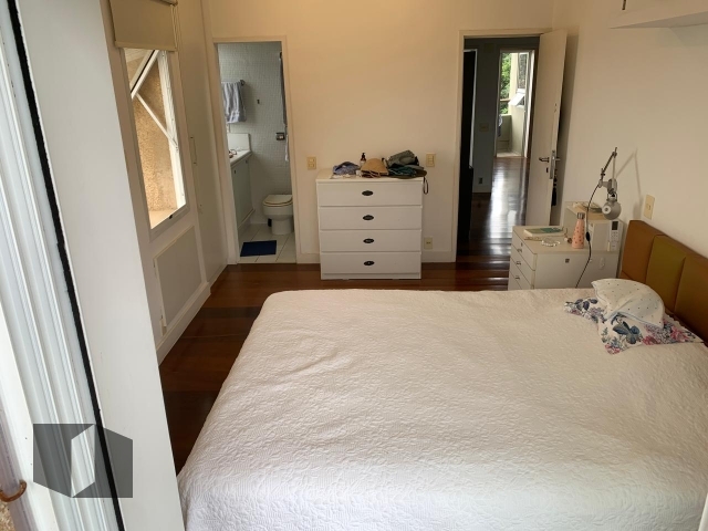 Apartamento para alugar com 4 quartos, 209m² - Foto 9