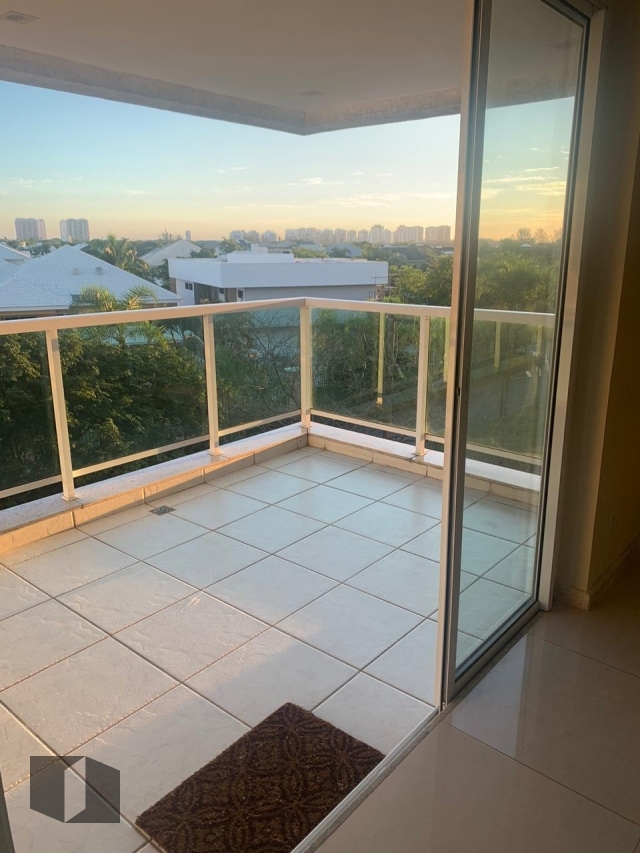 Apartamento para alugar com 2 quartos, 107m² - Foto 1