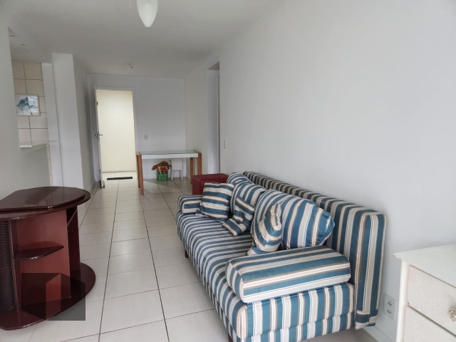 Apartamento à venda com 2 quartos, 60m² - Foto 3