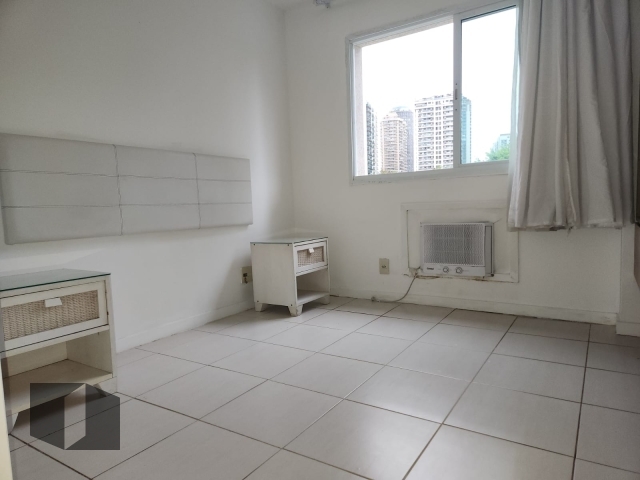 Apartamento à venda com 2 quartos, 60m² - Foto 10