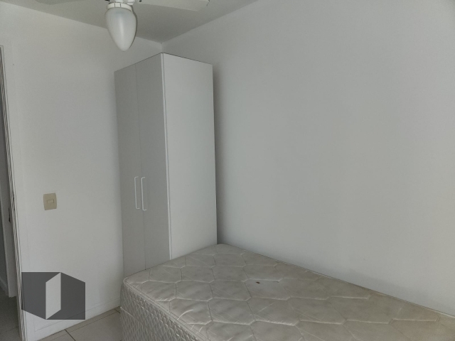 Apartamento à venda com 2 quartos, 60m² - Foto 7