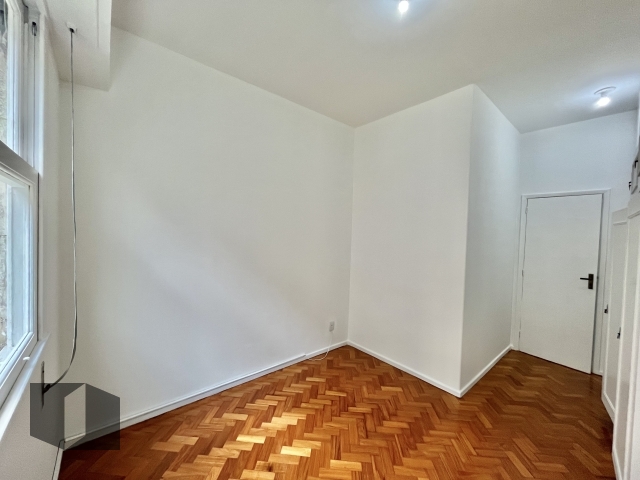 Apartamento para alugar com 3 quartos, 98m² - Foto 10