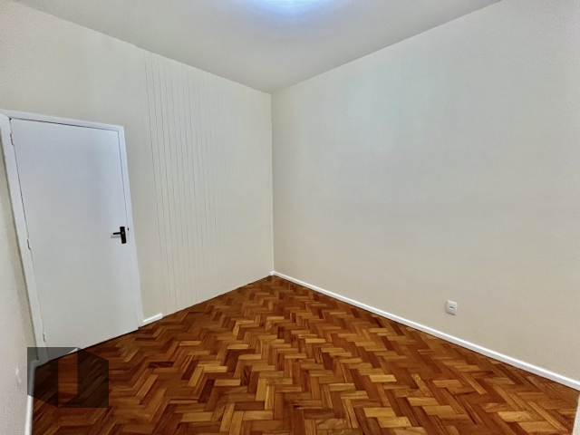 Apartamento para alugar com 3 quartos, 98m² - Foto 15