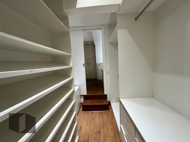 Apartamento à venda com 3 quartos, 180m² - Foto 17