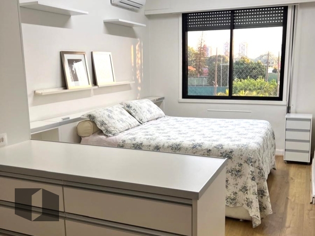 Apartamento à venda com 3 quartos, 140m² - Foto 7