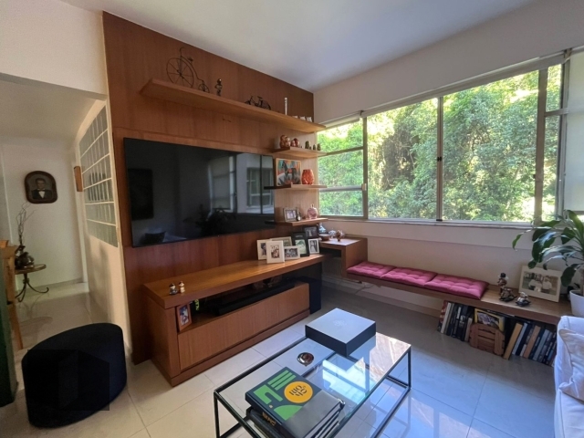 Apartamento à venda com 3 quartos, 108m² - Foto 4