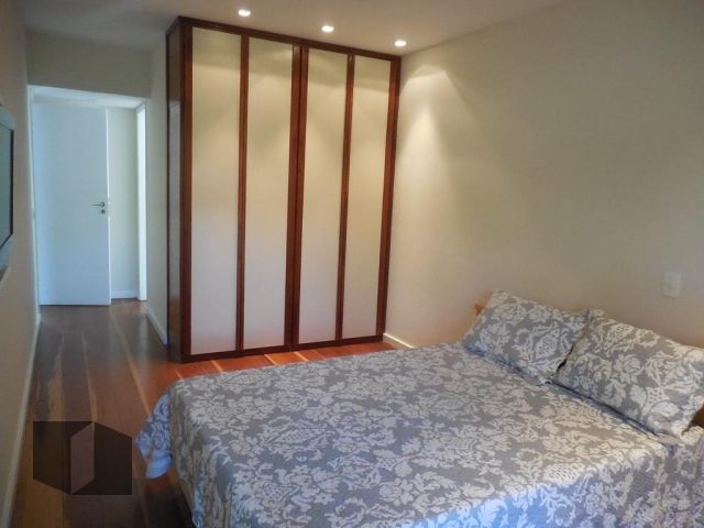 Apartamento à venda com 3 quartos, 167m² - Foto 7