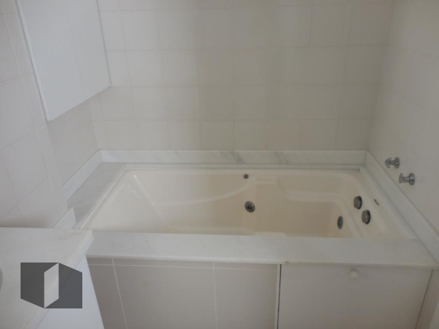 Apartamento à venda com 3 quartos, 167m² - Foto 8