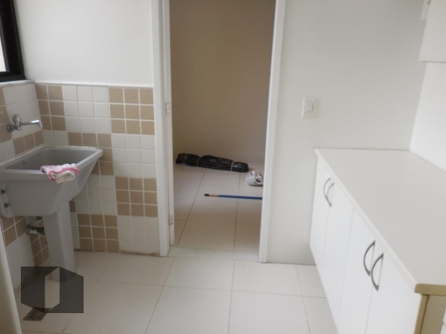 Apartamento à venda com 3 quartos, 167m² - Foto 19