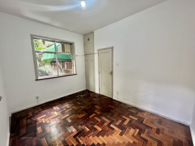 Apartamento para alugar com 2 quartos, 64m² - Foto 6