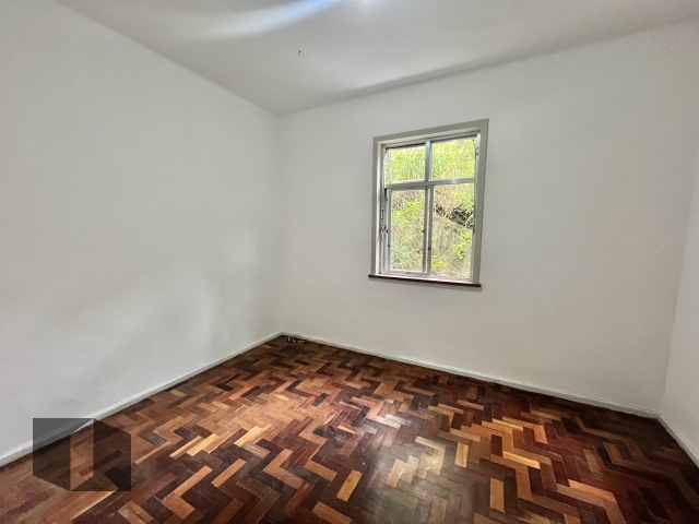 Apartamento para alugar com 2 quartos, 64m² - Foto 7