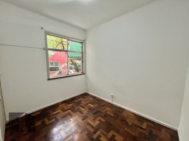 Apartamento para alugar com 2 quartos, 64m² - Foto 8