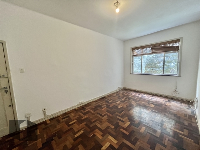 Apartamento para alugar com 2 quartos, 64m² - Foto 2