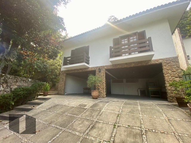 Casa à venda com 5 quartos, 395m² - Foto 1