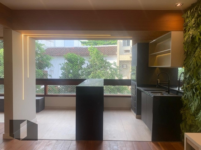 Apartamento à venda com 3 quartos, 140m² - Foto 2