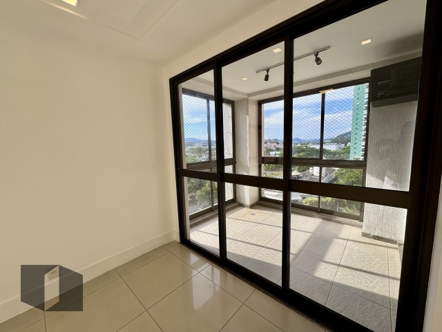 Apartamento à venda com 3 quartos, 120m² - Foto 5