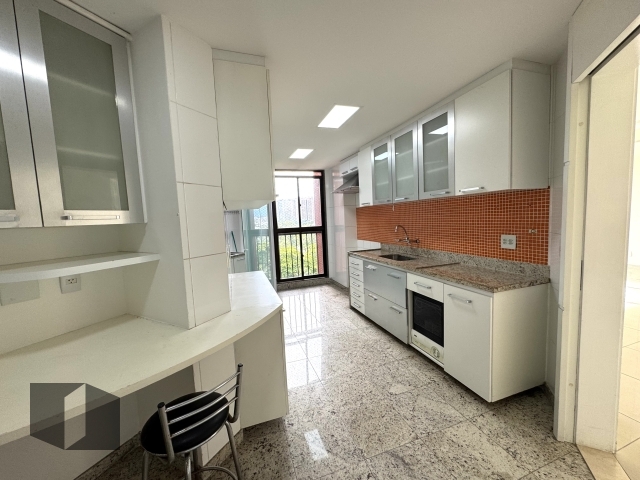 Apartamento à venda com 3 quartos, 120m² - Foto 18