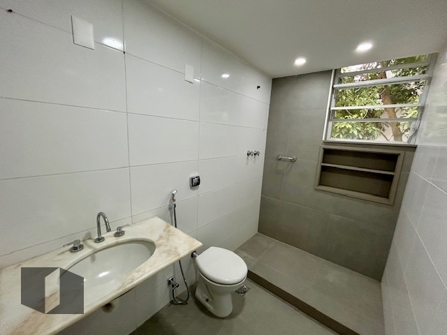 Apartamento para alugar com 3 quartos, 112m² - Foto 9