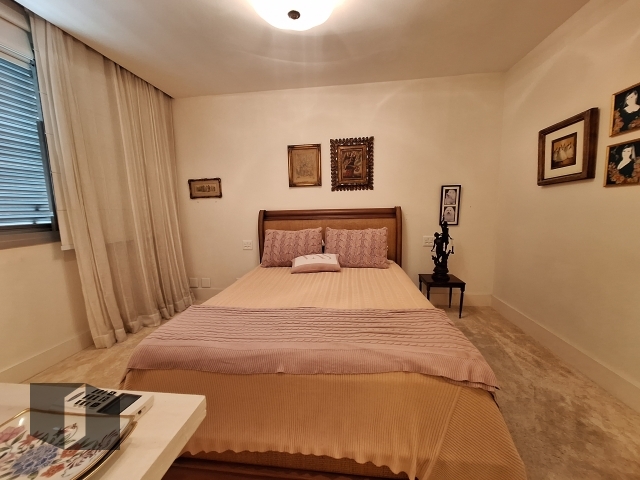 Apartamento à venda com 5 quartos, 261m² - Foto 18