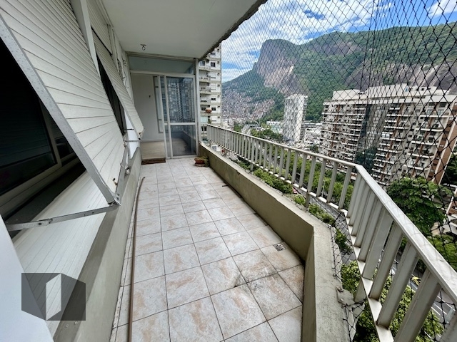 Apartamento à venda com 3 quartos, 114m² - Foto 6