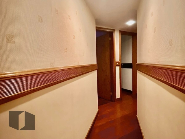 Apartamento à venda com 4 quartos, 190m² - Foto 7