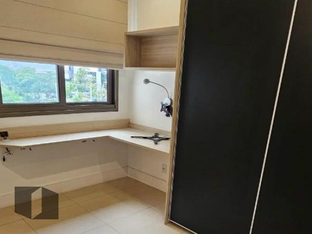 Apartamento à venda com 3 quartos, 165m² - Foto 18