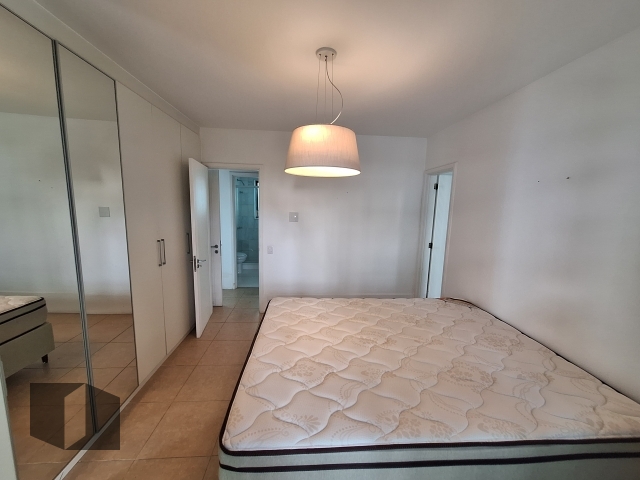 Apartamento para alugar com 2 quartos, 93m² - Foto 8