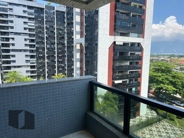 Apartamento à venda com 3 quartos, 92m² - Foto 3