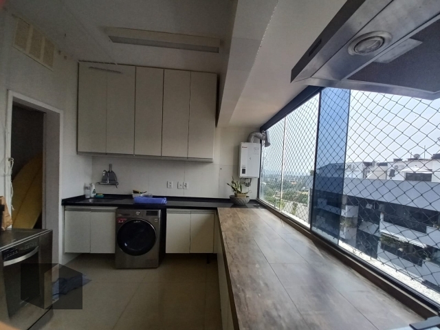 Apartamento à venda com 3 quartos, 151m² - Foto 17