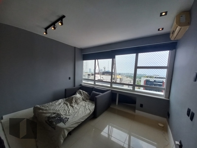 Apartamento à venda com 3 quartos, 151m² - Foto 13