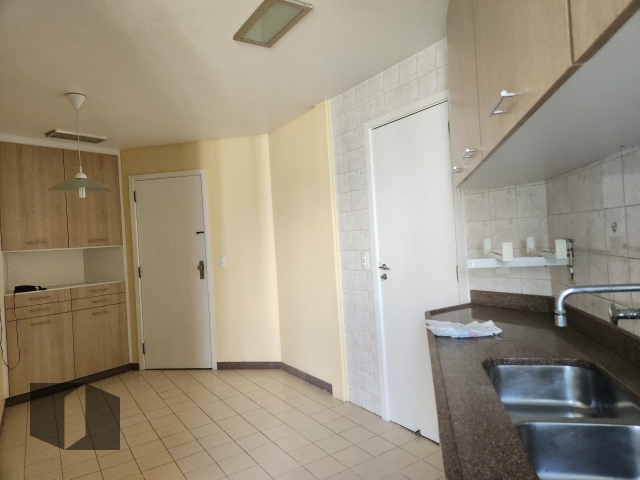 Apartamento à venda com 3 quartos, 126m² - Foto 18