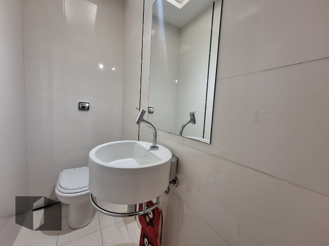 Apartamento à venda com 4 quartos, 215m² - Foto 9