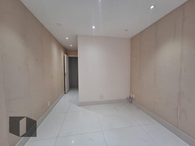 Apartamento à venda com 4 quartos, 215m² - Foto 19