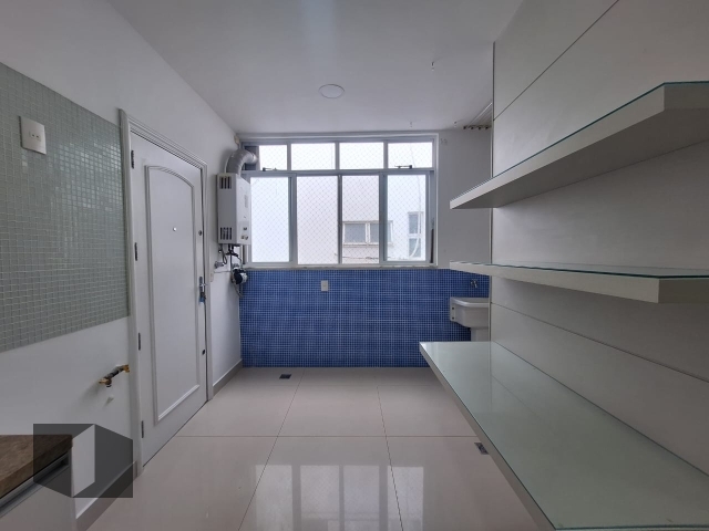 Apartamento à venda com 4 quartos, 215m² - Foto 26