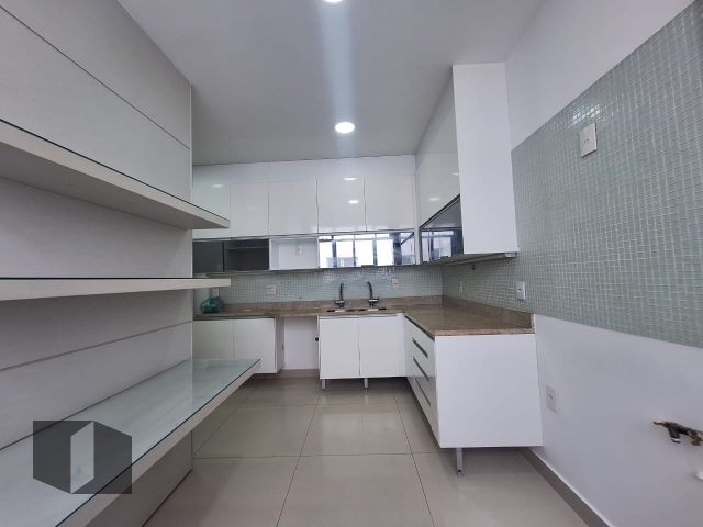 Apartamento à venda com 4 quartos, 215m² - Foto 23