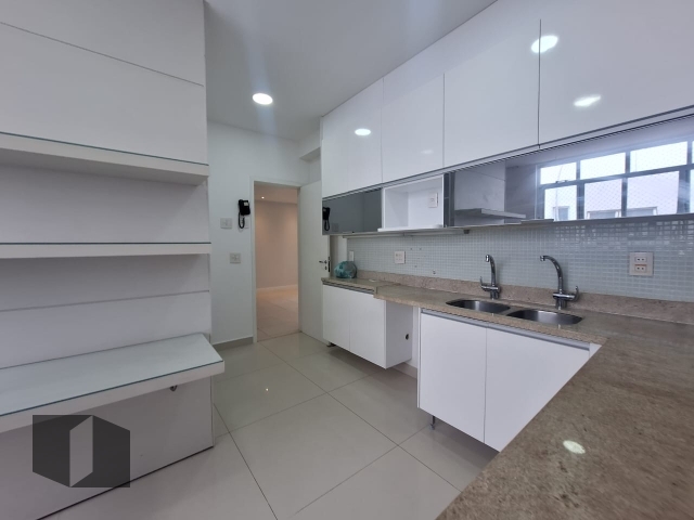 Apartamento à venda com 4 quartos, 215m² - Foto 24